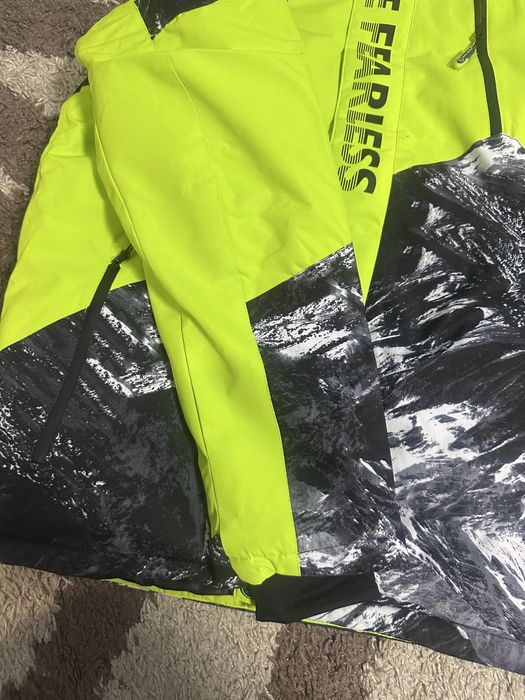 Куртка для лиж є всі розміри