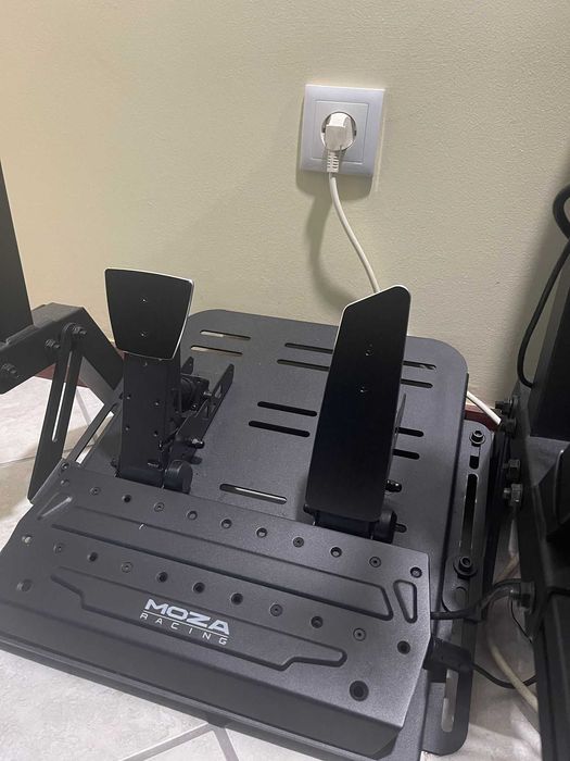 Moza R9 V3+Vários Acessórios (ler descrição)+Cockpit Next Level F-GT