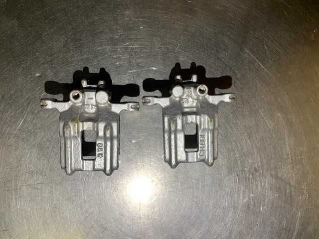 Honda Accord VII Kombi Zacisk Tył OEM