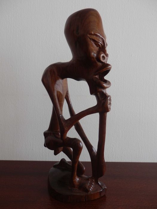 5 Estatuetas em sândalo