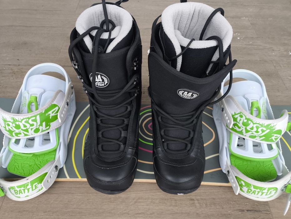 Deska snowboardowa 157 cm  wraz z butami