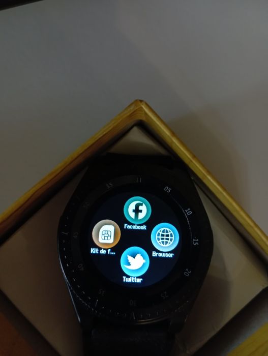 Smartwatch COMO NOVO