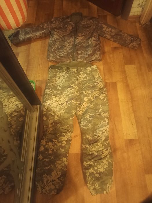 Комплект зимней военной формы, штаны , куртка, подкурток