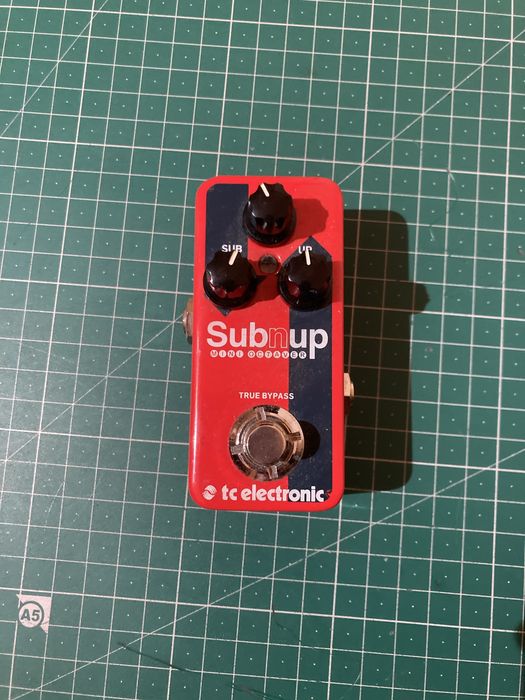 Pedais Guitarra e Acessorios