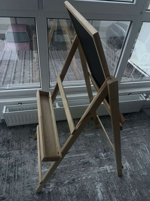 Дитячій мольберт