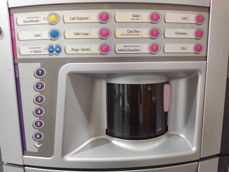 Vende-se máquina de vending