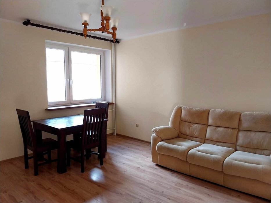 Wynajmę 3 pokojowe mieszkanie w centrum Serocka