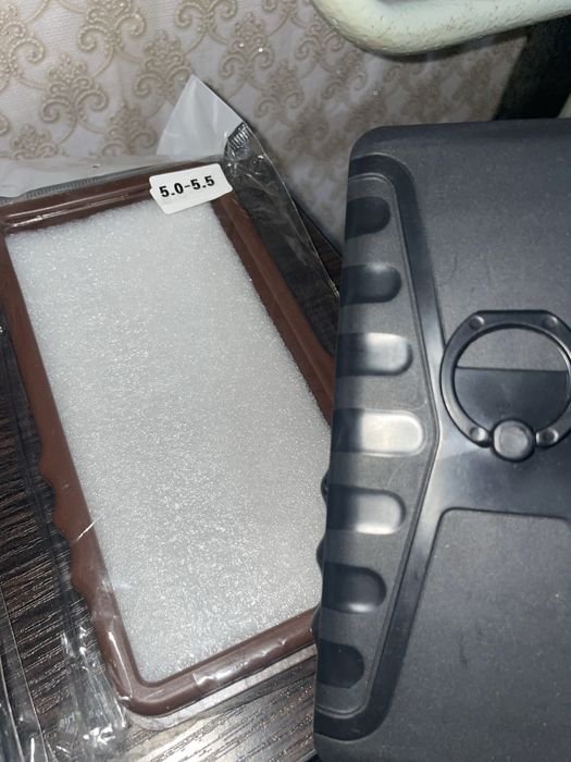 Универсальные чехлы