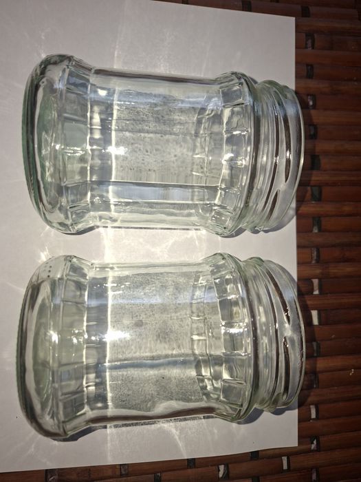Sprzedam słoiki 0.5 l.