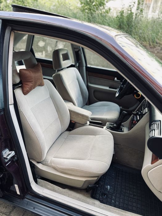 Продам Audi 100.