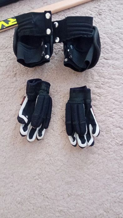Hoquei_conjunto completo criança