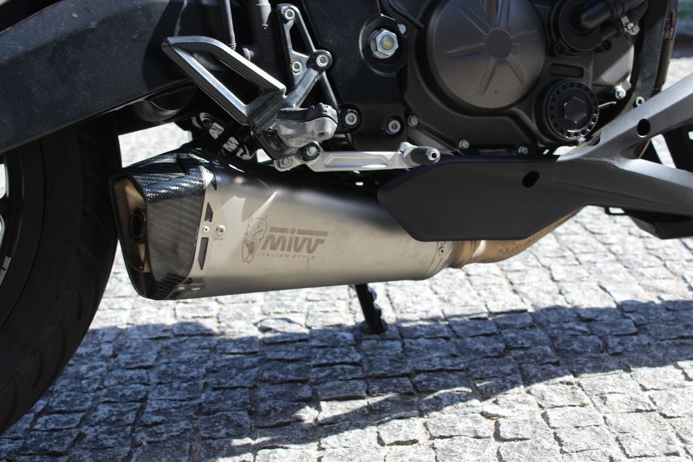 Aprilia Tuono 125 (2023) | 8.800 km | Escape MIVV