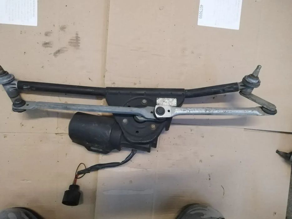 BMW 3 E36 MECHANIZM WYCIERACZEK PRZÓD SILNICZEK EU 0390241417