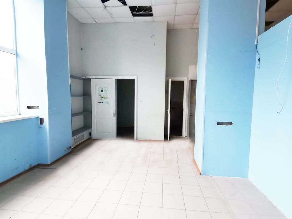 Продаж приміщення вільного призначення по Бульвару Центральному