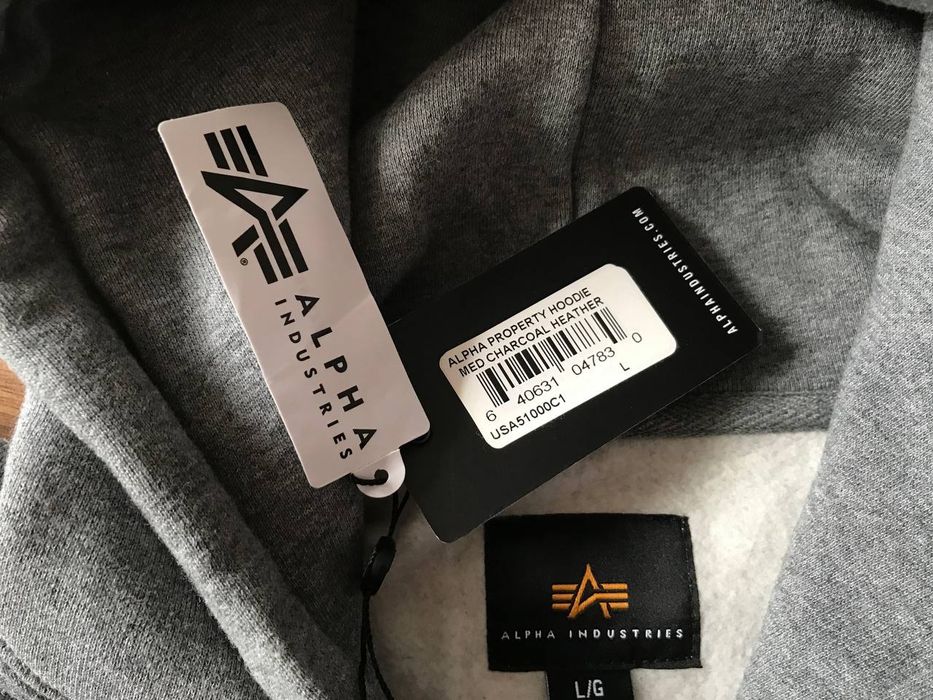 Alpha Industries (S)