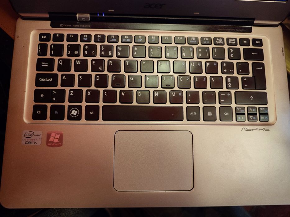 Baixa de preço - Acer ultrabook s3-391