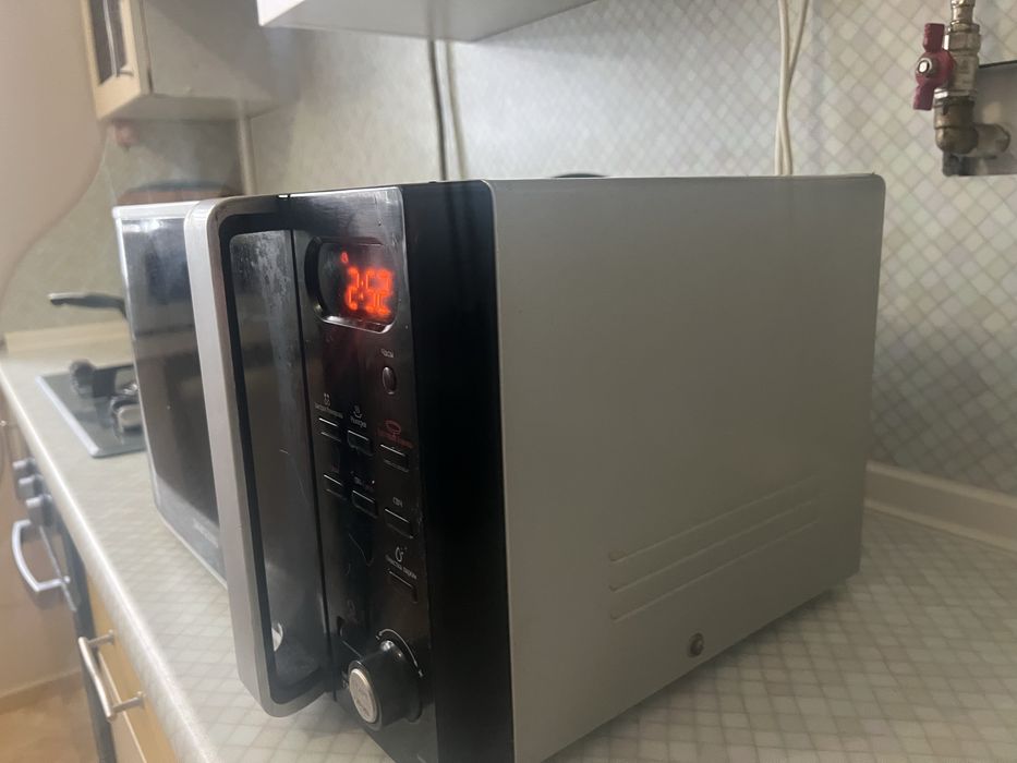 Мікрохвильова піч самсунг