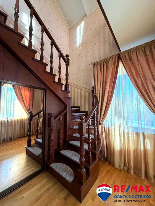 Будинок 235 м. 18 сот. Глеваха. 17 кВ. Газ. Ремонт. Меблі Автономність