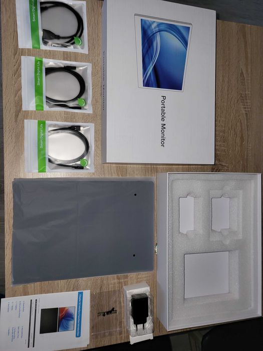 Przenośny monitor UPERFECT 16'' OLED 3K 2880x1800 120Hz
