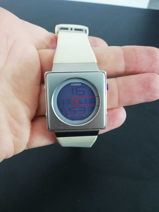Casio LA2001 rzadki model. Prawie jak nowy. Retro futurystyczny unikat