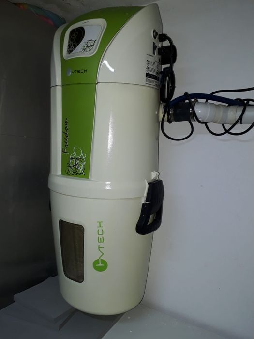 Vendo maquina aspiração central com respetivos acessorios