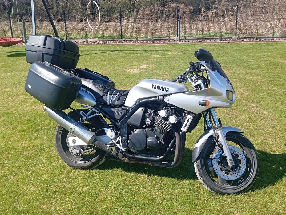 Yamaha FZS Yamaha FZS600 FAZER