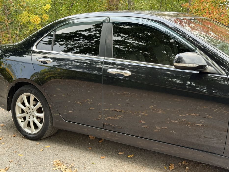 Honda Accord 2,4