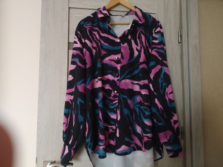 Elegancka koszula wielokolorowa w rozmiarze 48