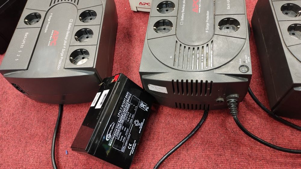 ДБЖ, безперебійник UPS APC 300Вт