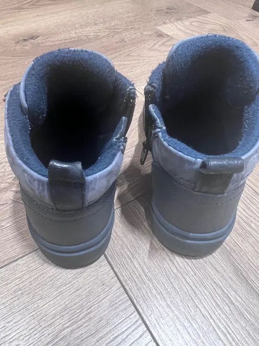 Черевики весняні р.25 нові, шкіряні Lasocki