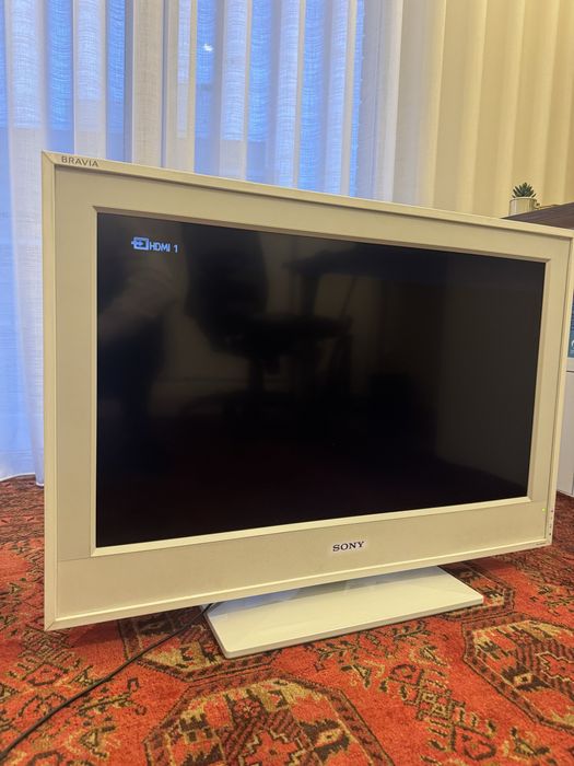 Sony Bravia KDL-32E4030 (32 polegadas) Branca