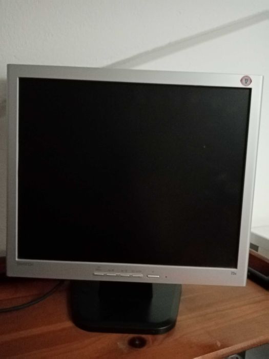 Monitor Samtron  17"