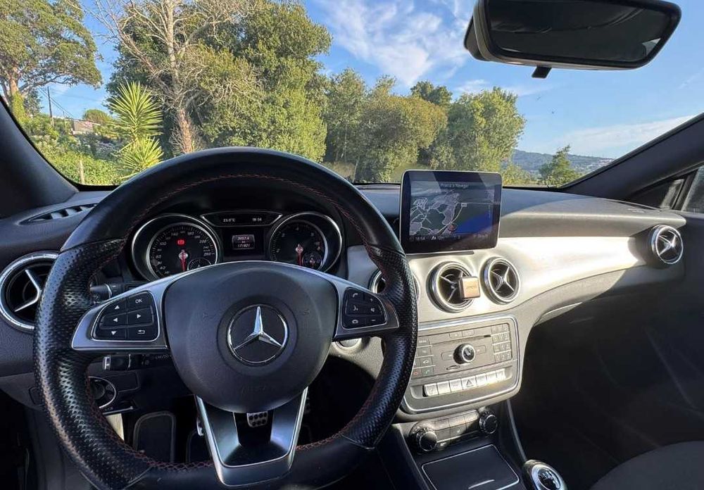 Mercedes-Benz CLA 180 d AMG Line