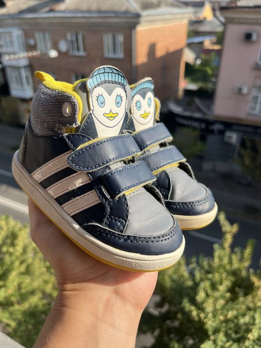 Кроссовки высокие как ботинки хайтопы adidas 13,5 см