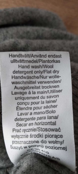 Peak Performance bluza sweter wełna