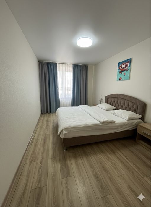 Продам двокімнатну в ЦЕНТРІ на Соборності 50