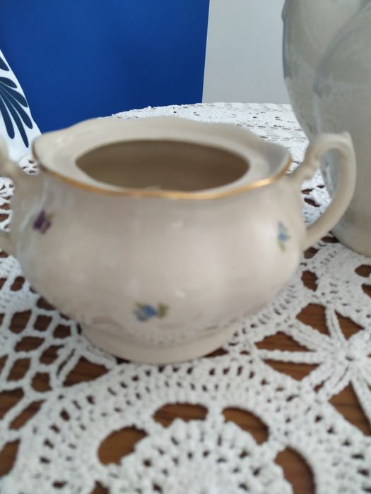 Stary zestaw porcelanowy