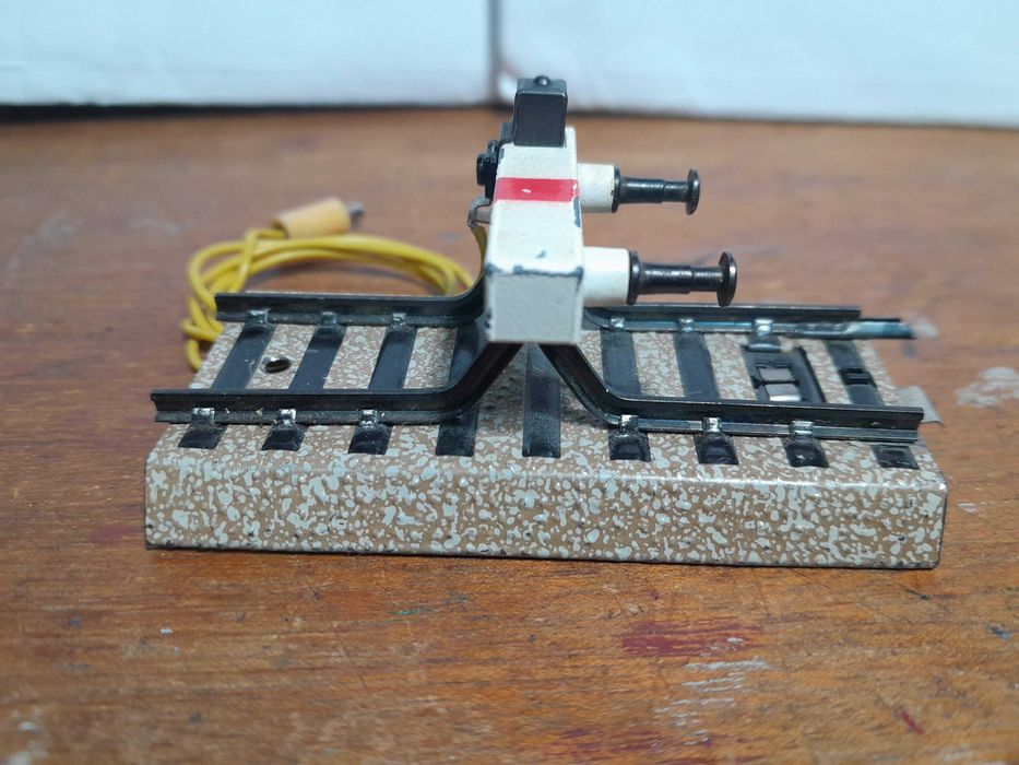 Topo de Via Märklin H0 7191 com Luz