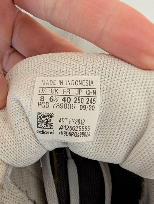 жіночі кеди adidas