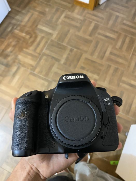 Camera canon 7D + acessorios Canon