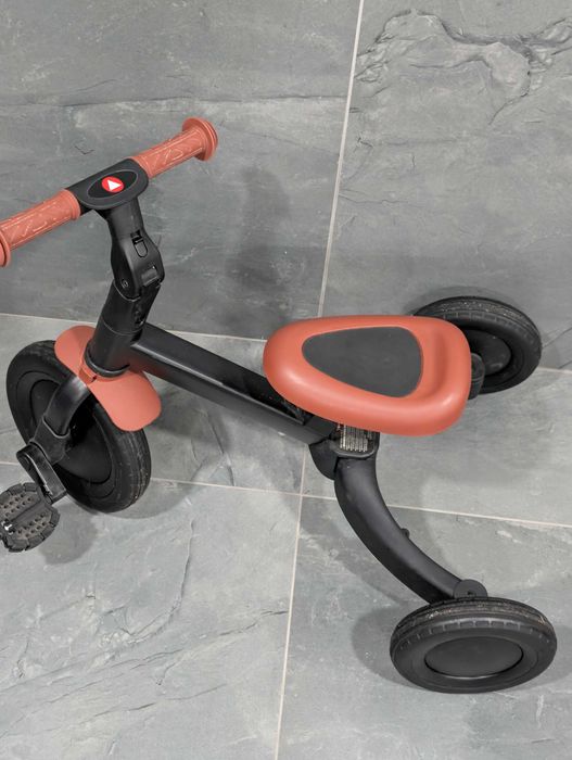 Triciclo criança