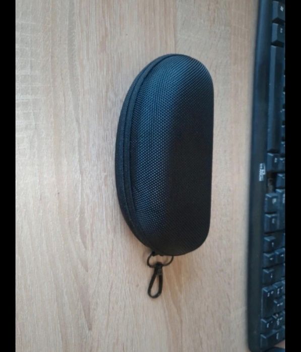 Etui na okulary przeciwsłoneczne sportowe