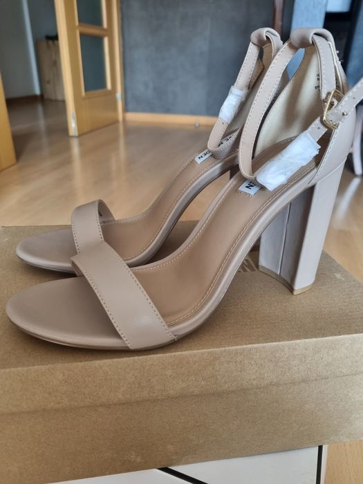 Sandálias Steve Madden