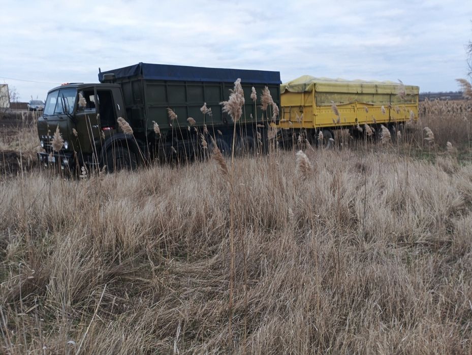 Продам Камаз 55102 з причепом