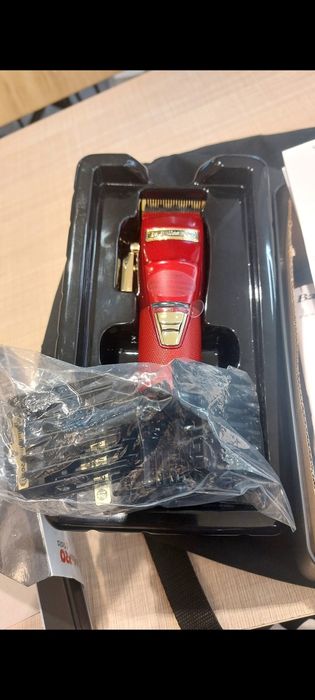 Máquina de cortar cabelo BABYLISS PRO