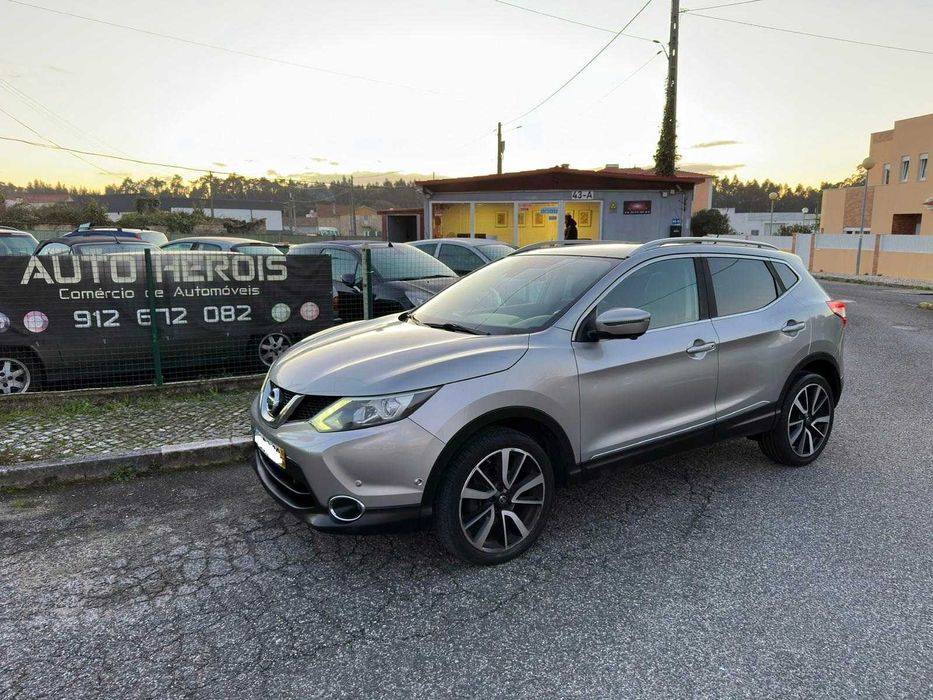 Nissan Qashqai Tekna Premium 1.5 dCi — Full Extras, Câmara 360º