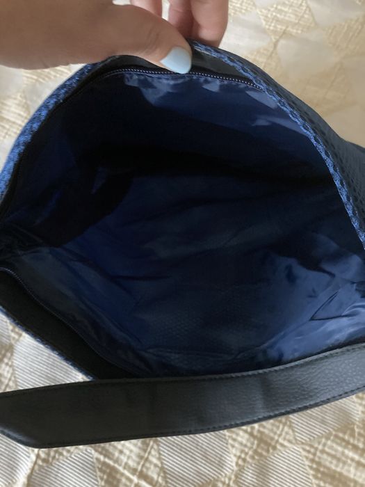 Saco azul com forro por dentro