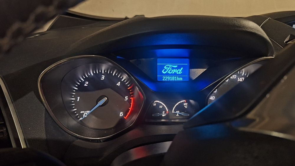 Vendo Ford C-MAX 2011
