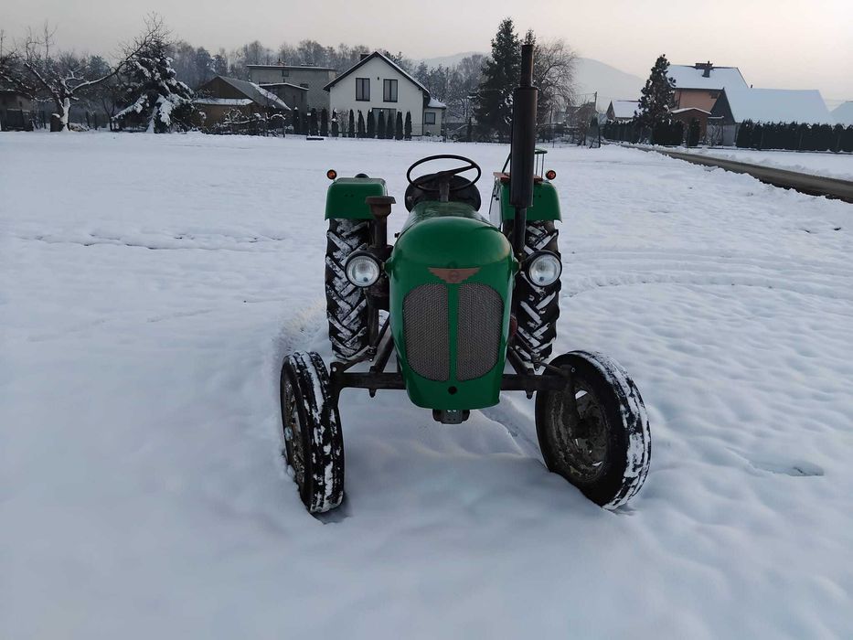 Ursus c 328 330 zabytek