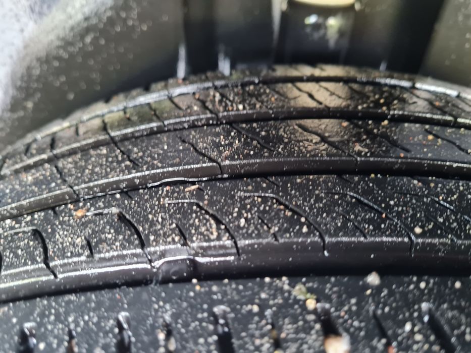 Sprzedam alufelgi VW r17 225/50 Barum